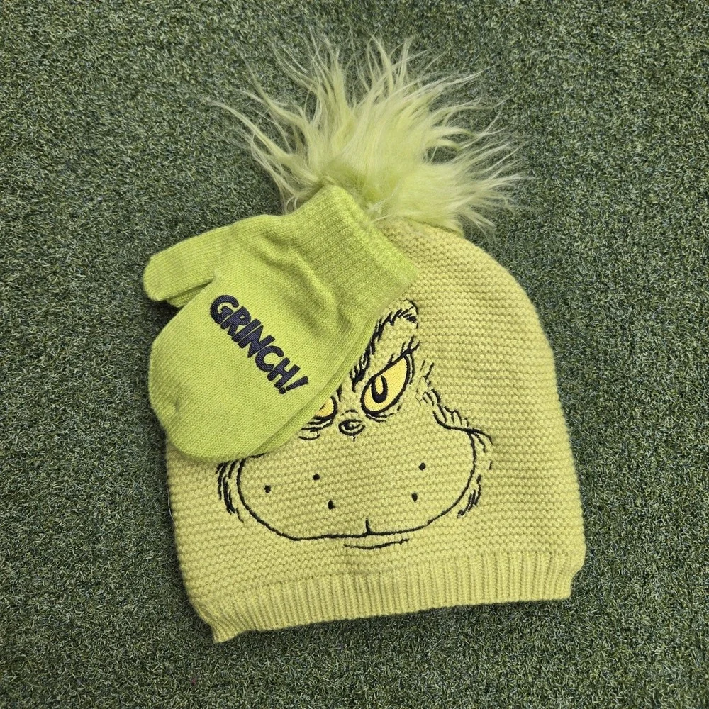 The Grinch Beanie With Mittens Toddler One Size Green